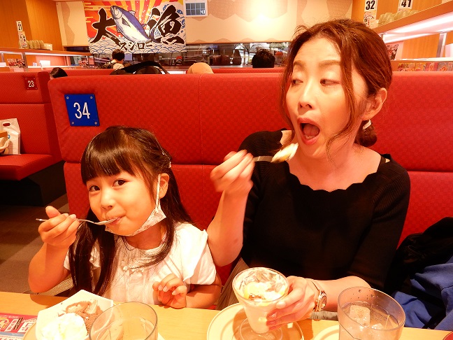 娘と孫娘寿司屋のデザート